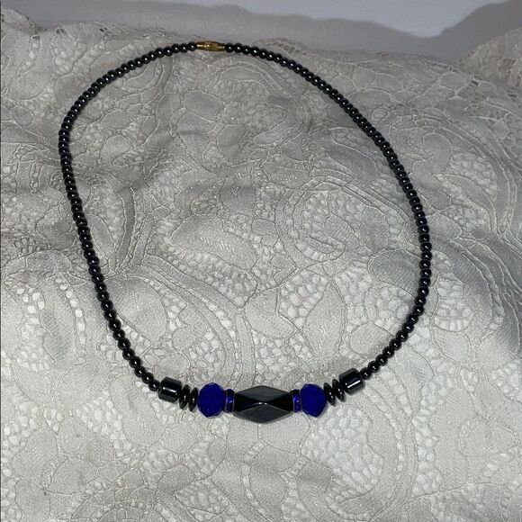 Elegant Hematite and Vibrant Blue Beaded Necklace - Picture 1 of 3